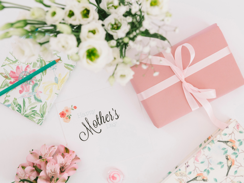 30+ quà tặng sinh nhật cho mẹ tình cảm và ý nghĩa