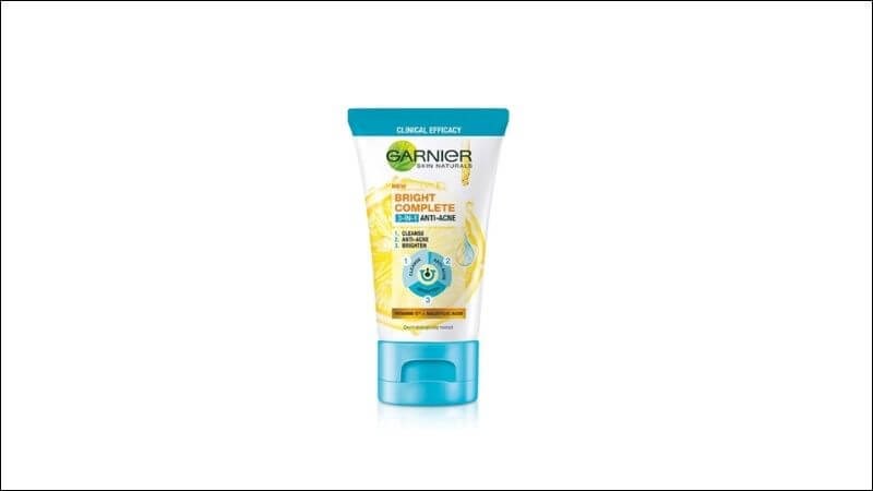 Sữa rửa mặt Garnier Bright Complete 3 in 1 Foam Anti Acne