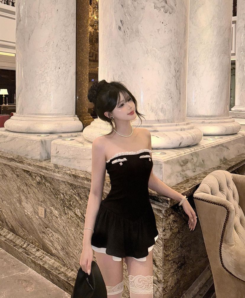 Váy hoa nhí nhẹ nhàng chuẩn style Hàn