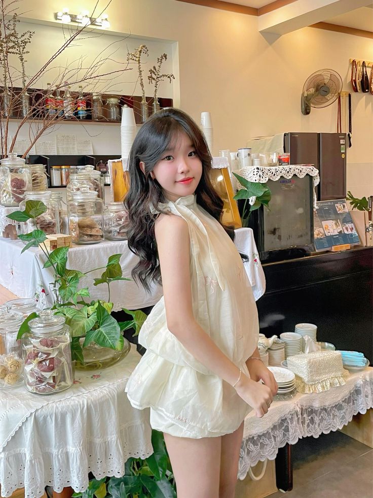 Tư thế đơn giản đúng kiểu lookbook Hàn