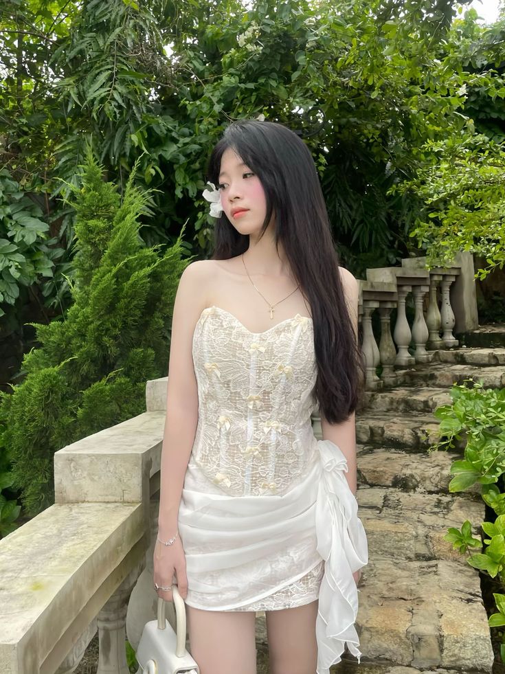 Váy voan mềm phối dáng thơ mộng