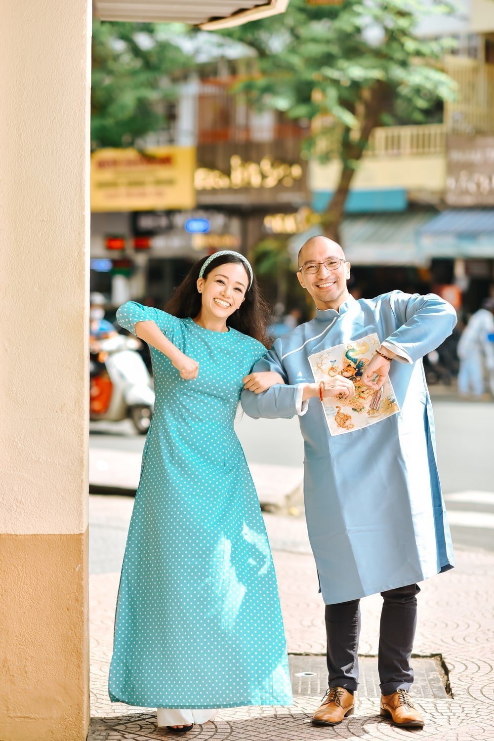 Anh ao dai ban than 9 min