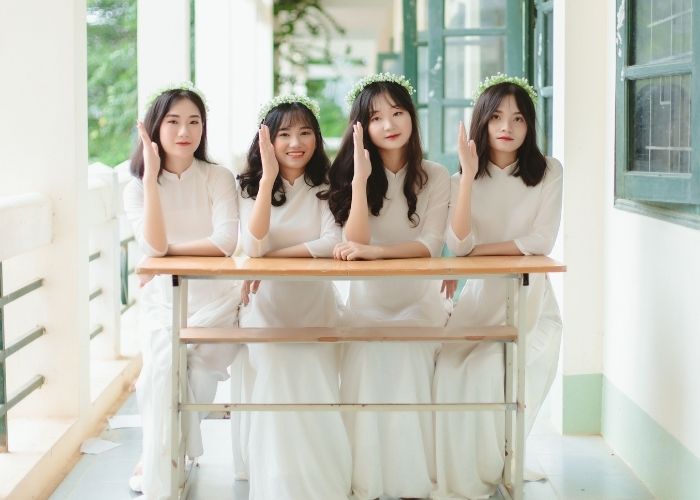 Kiểu tạo hình ngộ nghĩnh đáng yêu của nhóm nữ sinh