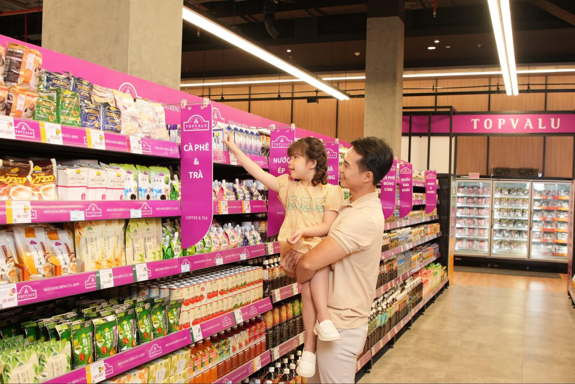 Đồ ăn vặt là một trong những mặt hàng yêu thích của các khách hàng nhí