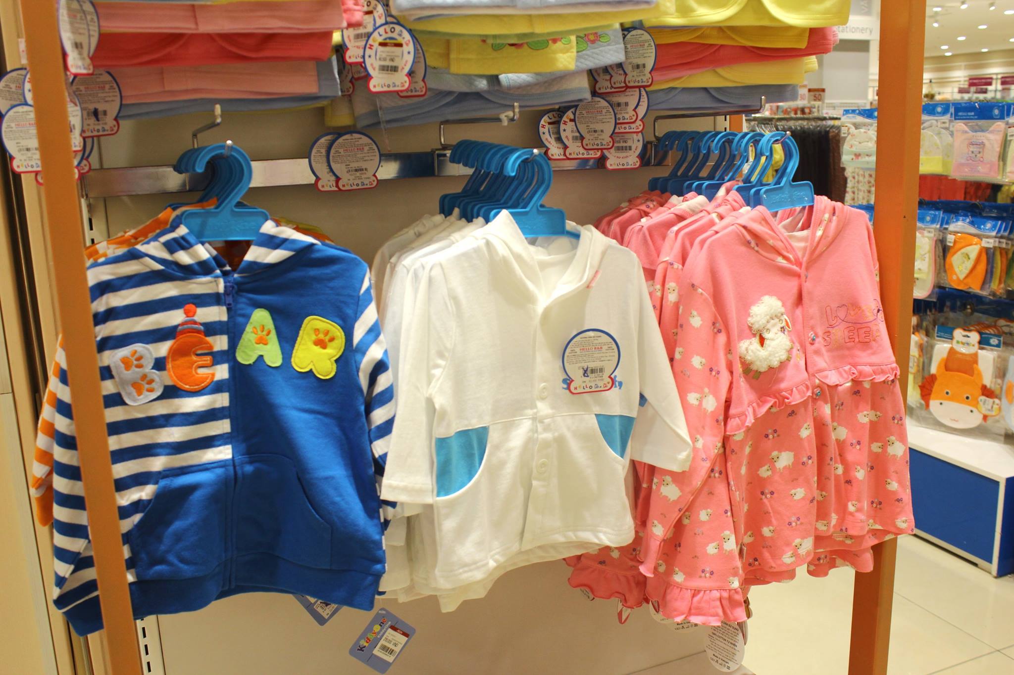 Đồ trẻ em đa dạng mẫu mã và được làm từ các chất liệu thiên nhiên thoáng mát