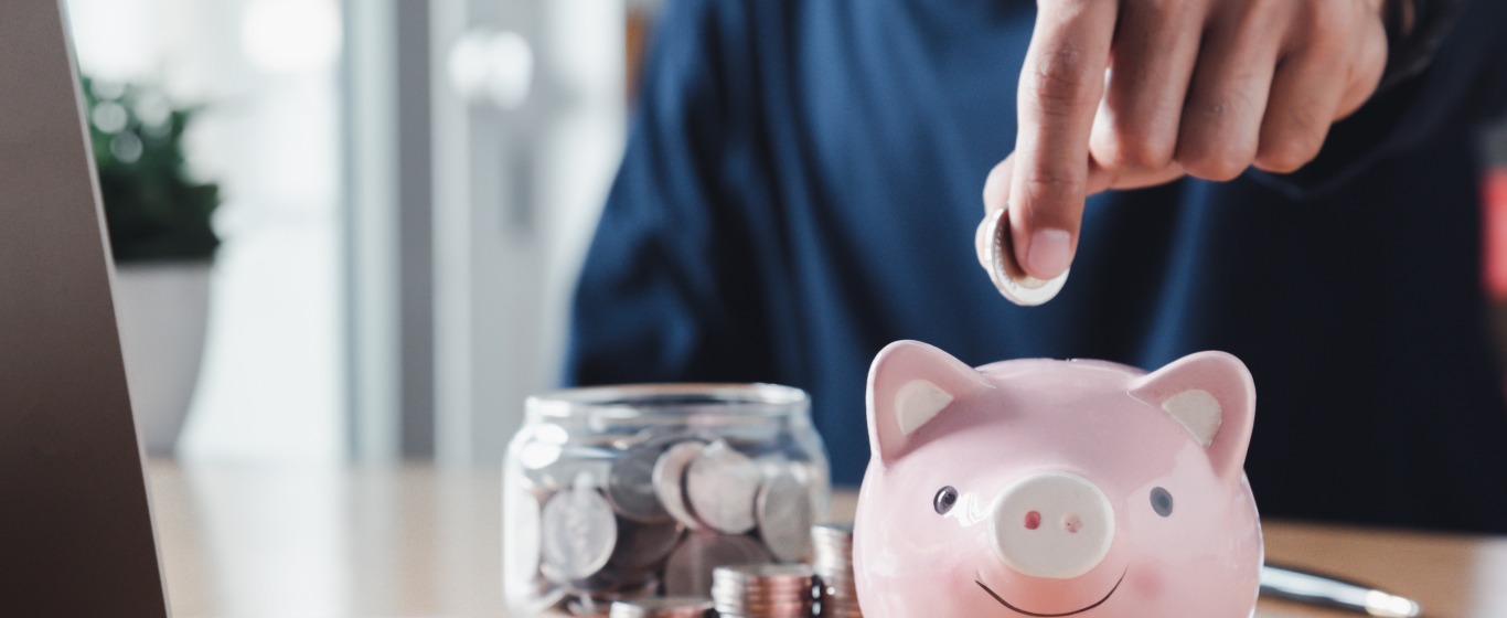 11 Lợi ích hàng đầu của việc tiết kiệm tiền  khi còn trẻ!