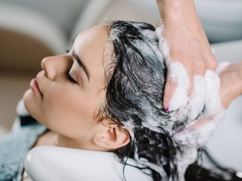 gội tóc mái bằng