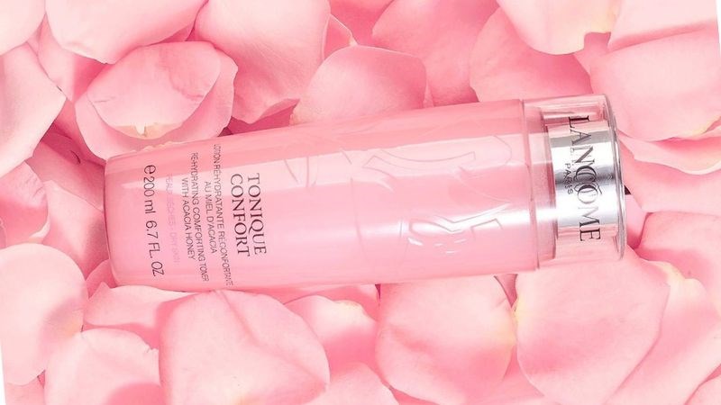 Toner Lancome Confort Tonique cân bằng độ ẩm nuôi dưỡng làn da căng bóng, mịn màng