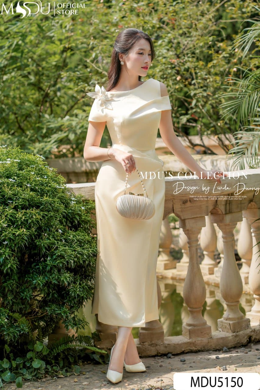 Váy Body Xẻ Tà Là Gì Và Tại Sao Lại Hot Đến Thế?