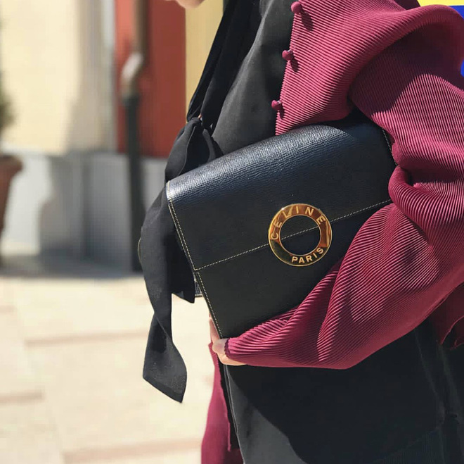 t16 15722822884421125631918