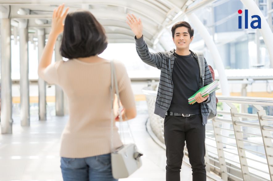 Trả lời How are you doing trong tình huống thông thường