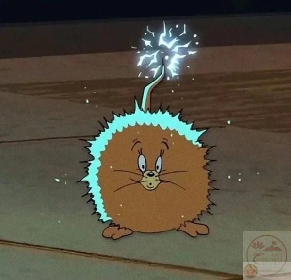 80+ Meme chích điện siêu mặn, mặn hơn muối biển - Mẫu bánh kem