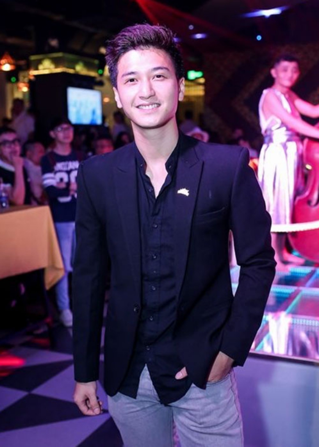 Soái ca với sơ mi, blazer và quần jean đầy thanh lịch chiếm trọn trái tim phái đẹp. Ảnh: Internet