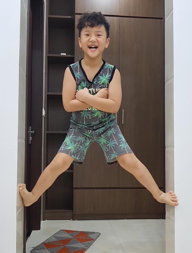 Mỹ nhân Hương vị tình thân khoe ngực trần hình xăm, có liên quan đến con trai một nam DV - 6