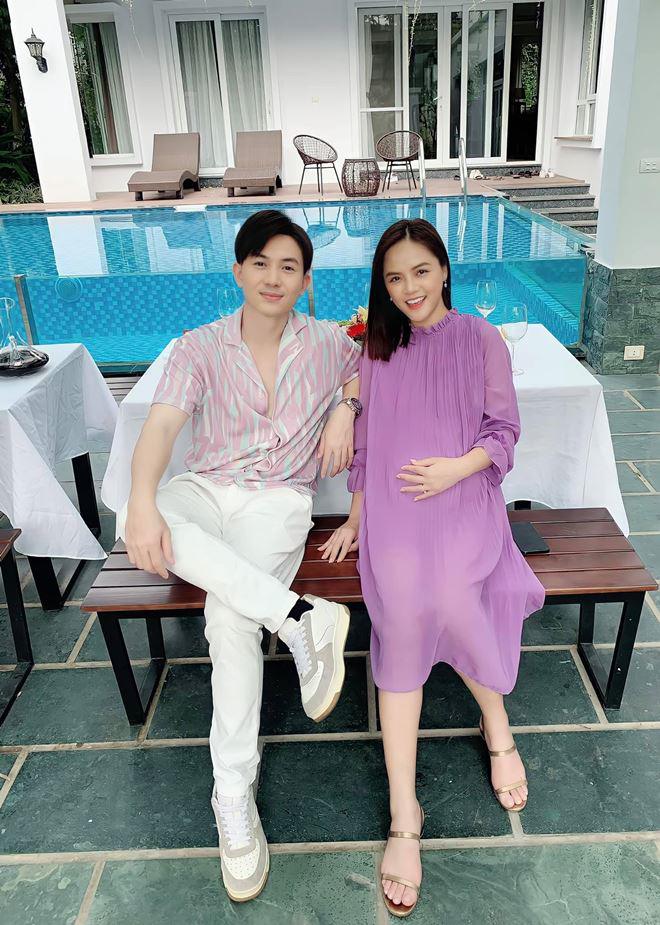 Mỹ nhân Hương vị tình thân khoe ngực trần hình xăm, có liên quan đến con trai một nam DV - 11