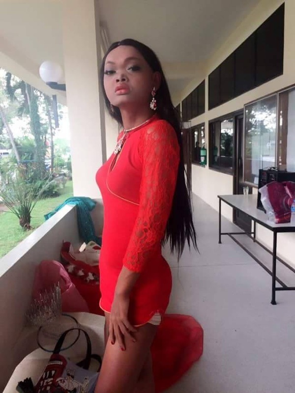 Về tạo dáng chụp ảnh thì cô gái này cũng không có đối thủ