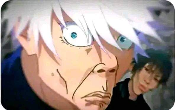 Mắt đã đẹp mà còn che, đúng là đỉnh