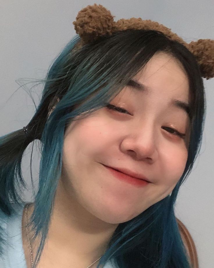 Mèo Simmy là ai mà để lại nhiều khoảnh khắc đáng nhớ