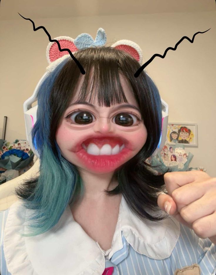 Mèo Simmy là ai trong mắt fan với hình tượng thân thiện