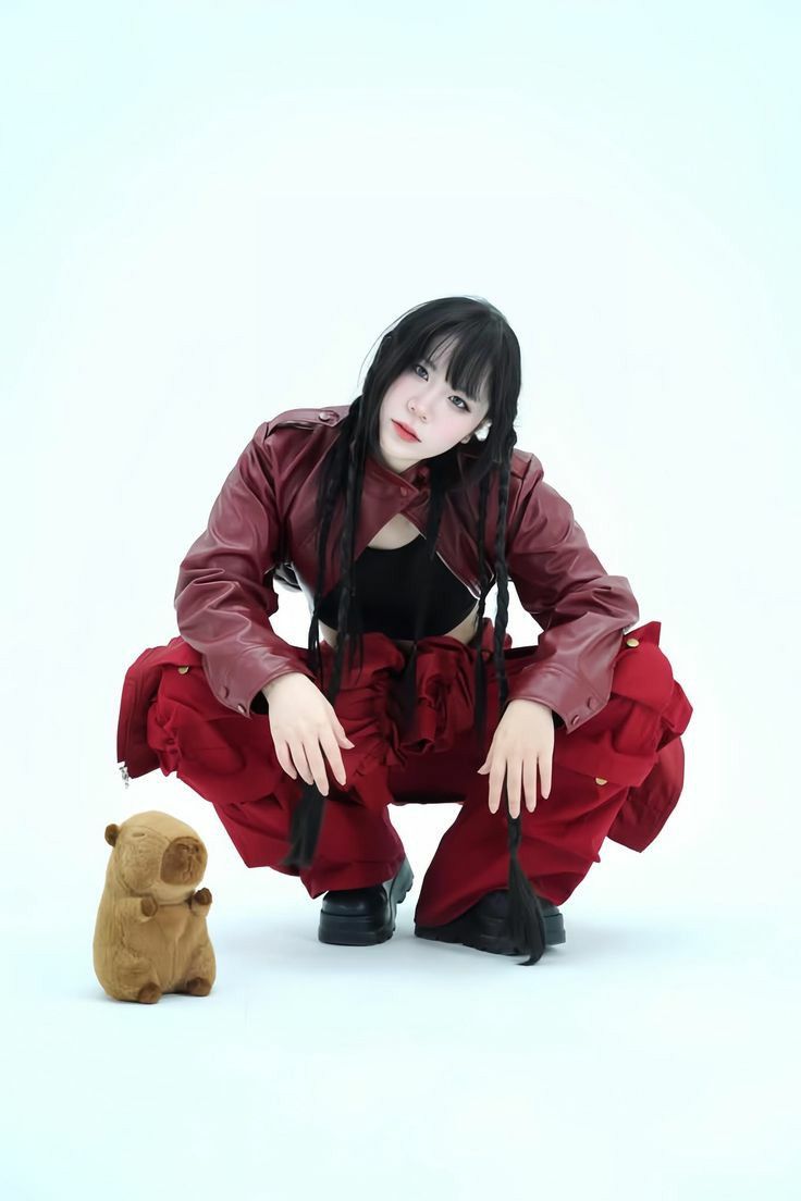 Mèo Simmy là ai với phong cách dễ thương không lẫn