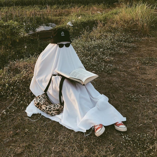 Những hình ảnh ma cute đeo kính