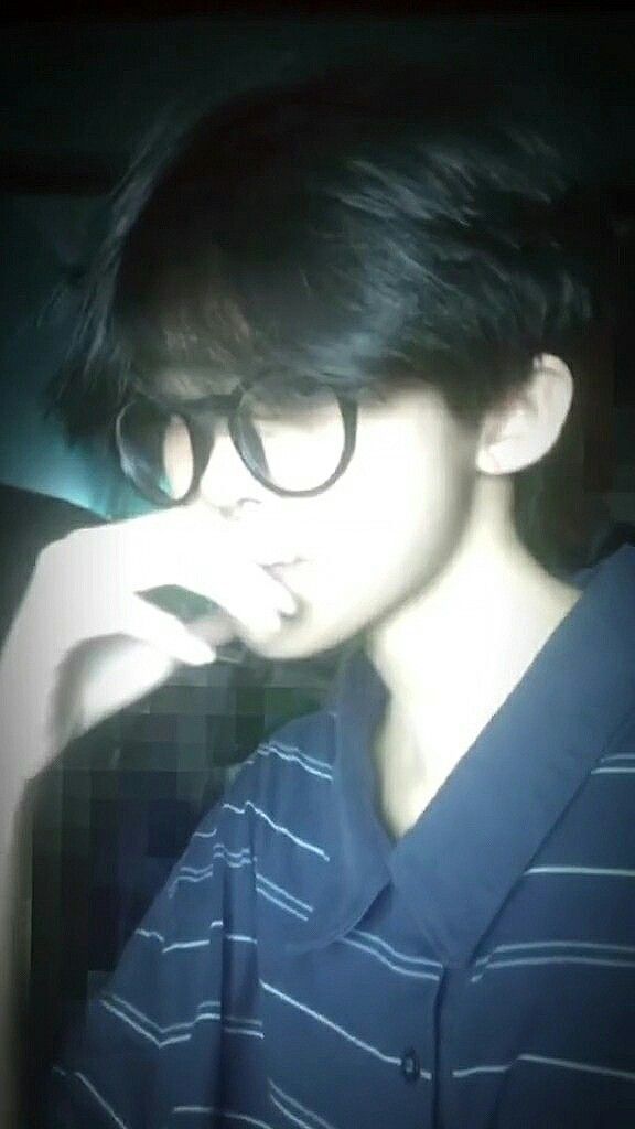 Một loạt ảnh trai đẹp 2k8 tạo dấu ấn nhờ thần thái ngây ngô nhưng cuốn hút