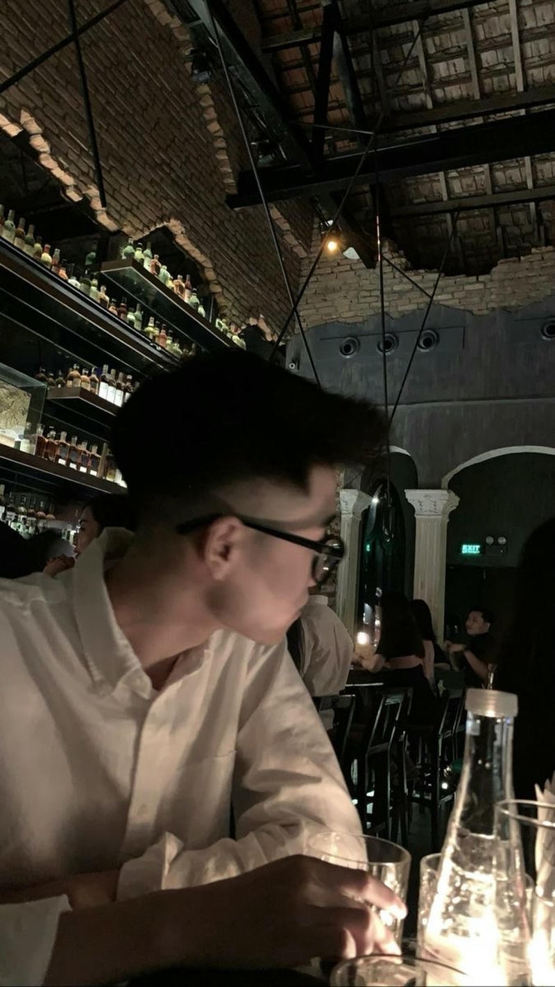 Gương mặt góc cạnh trong ảnh mặt boy phố ngầu