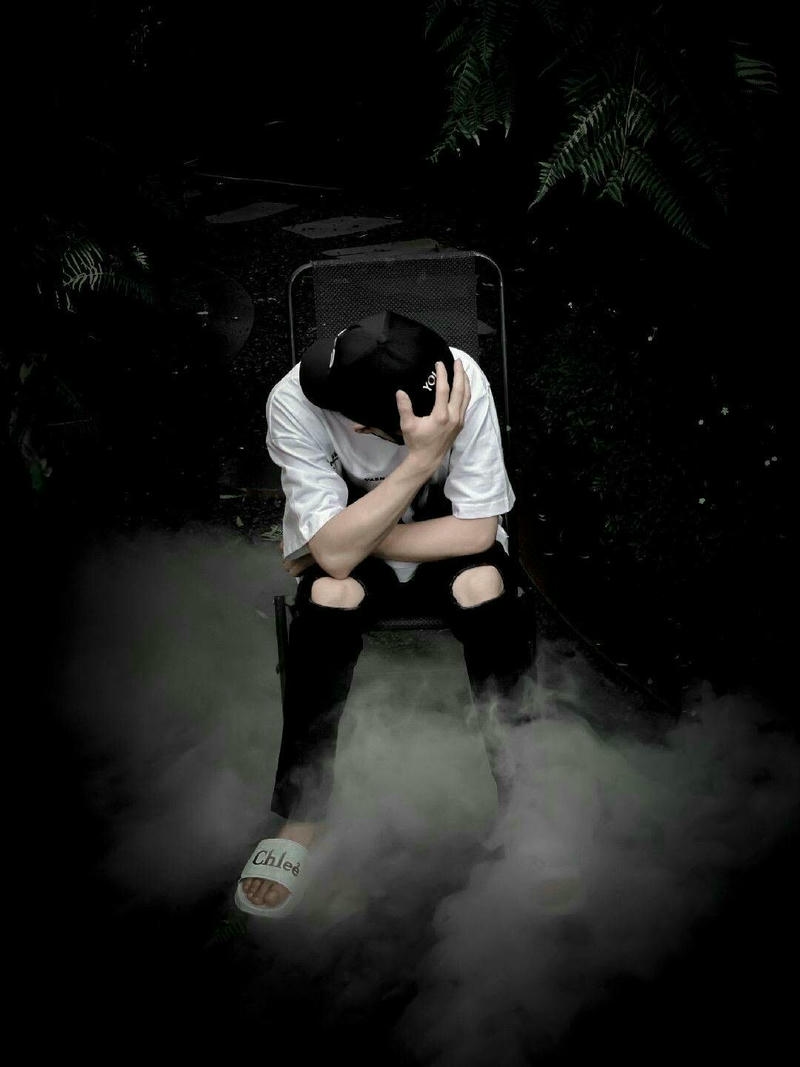 Ảnh boy phố với thần thái lạnh lùng cuốn hút