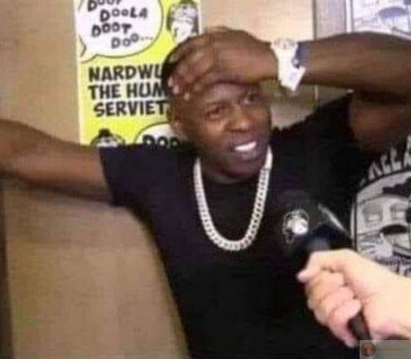 Anh chàng ngạc nhiên ôm đầu cực dễ thương khiến người xem thích thú