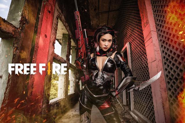 Bộ hình nền cosplay siêu ngầu trong Free Fire