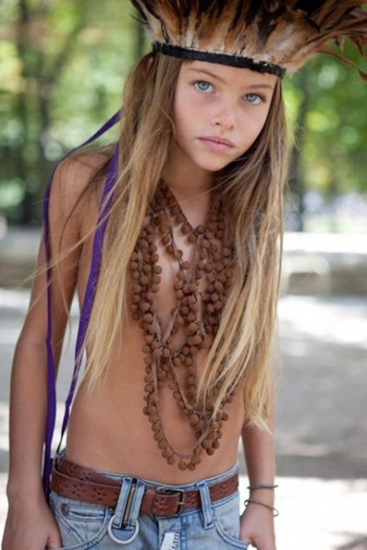 Thylane Blondeau: Cô gái đẹp nhất thế giới và ảnh bán nude năm 10 tuổi