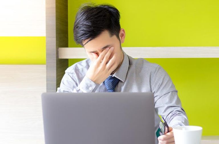 Tìm hiểu về tật loạn thị một bên mắt