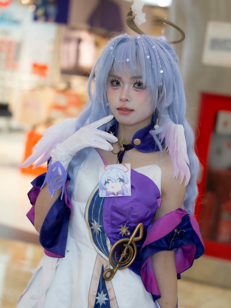 Gái xinh cosplay nhân vật anime ganyu váy xanh trắng xinh đẹp