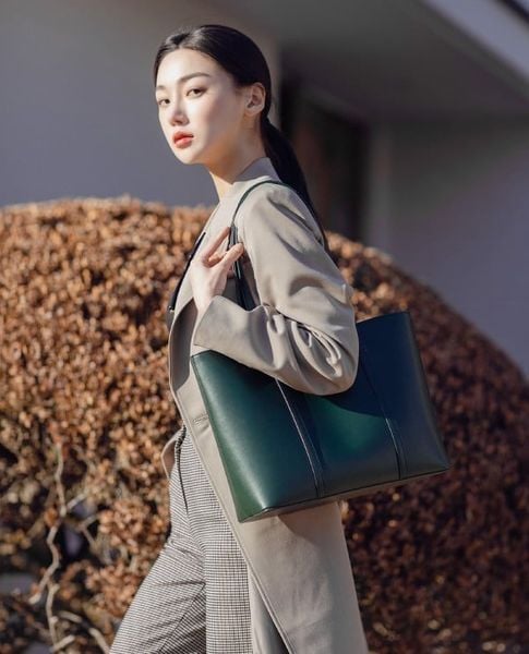 Mua túi xách chính hãng, bền, đẹp tại Maison Online