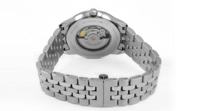 Gia Dong ho Calvin Klein