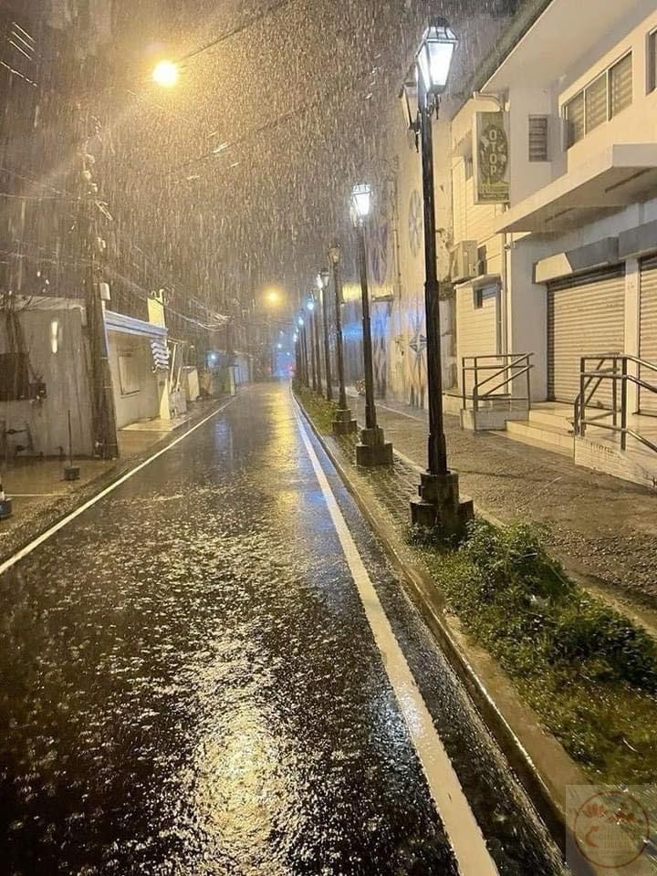 Hình ảnh phố mưa khiến ta cảm nhận sự nhẹ nhõm trong tâm hồn