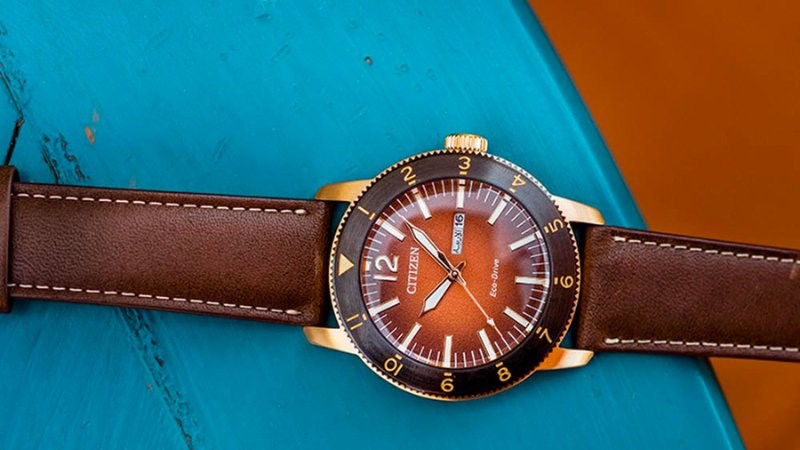 Nhận biết đồng hồ Citizen Eco-Drive còn năng lượng qua kim giây