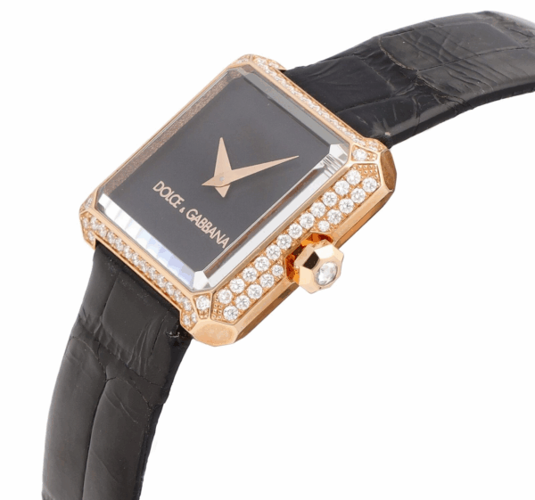 Đồng Hồ Dolce & Gabbana Của Nước Nào? Tìm Hiểu Về Thương Hiệu Dolce & Gabbana Nổi Tiếng 7