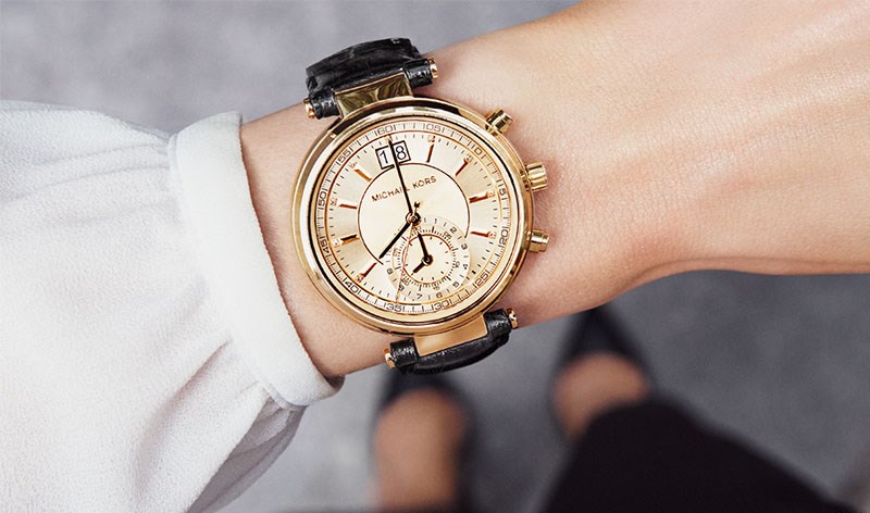 Mẫu đồng hồ cao cấp giá tốt dành cho phái nữ