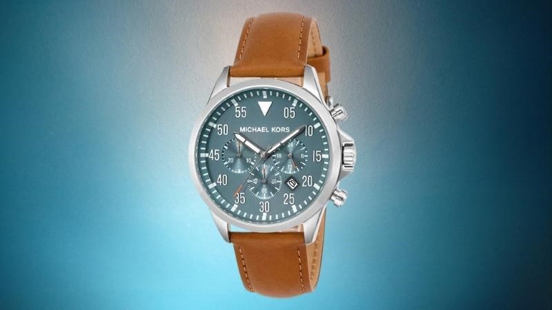 Dòng Leather với mặt số tròn ấn tượng