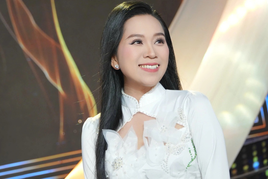 Cháu gái cố nghệ sĩ Vũ Linh bị hủy show phải ở ẩn 3 năm, hiện ra sao? - 2