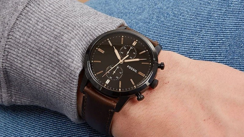Đồng hồ Fossil có nhiều tiện ích hiện đại