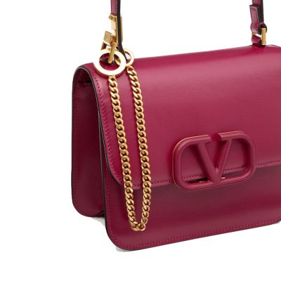 Những chiếc túi xách thương hiệu Valentino mới nhất