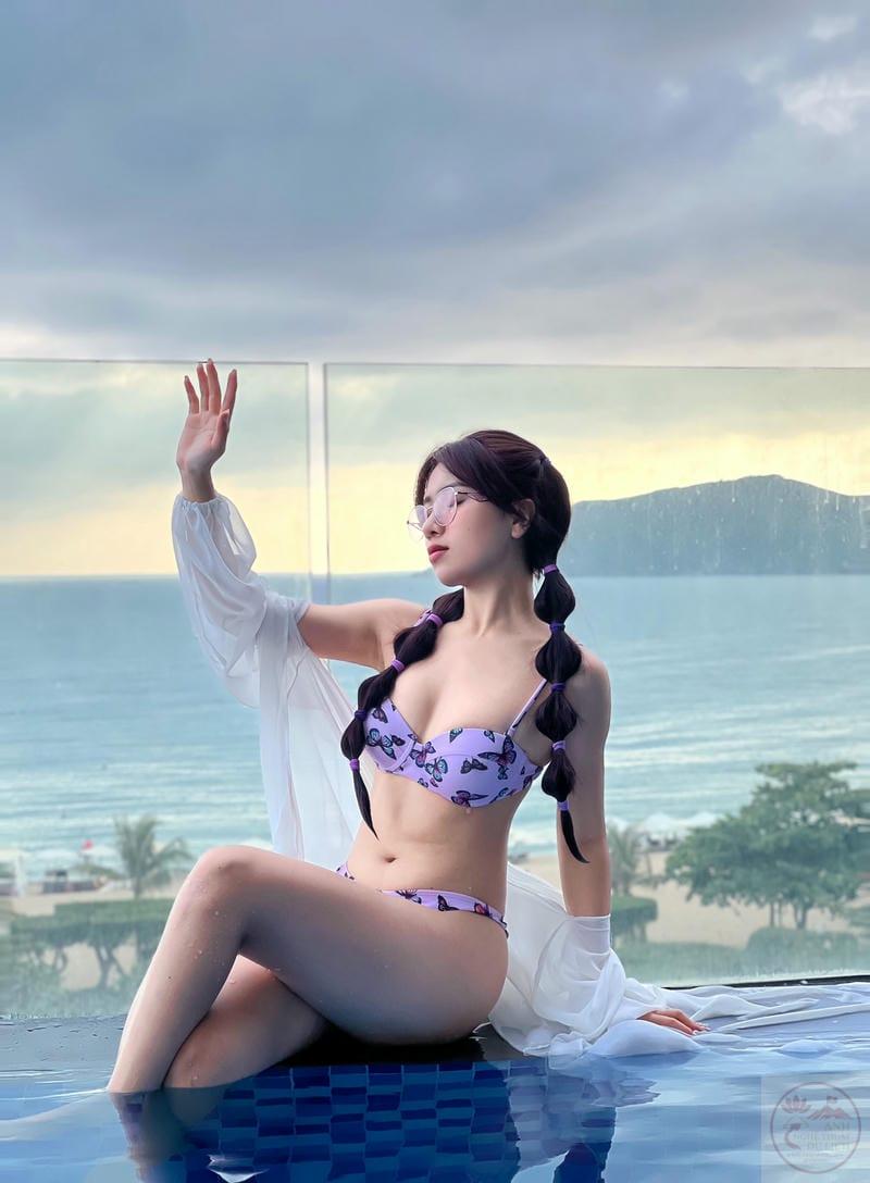 Ngắm ngay 139+ ảnh Hạ Nhiên mặc bikini khoe body cực phẩm