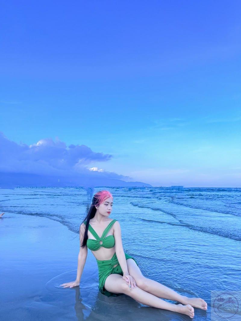 Ngắm ngay 139+ ảnh Hạ Nhiên mặc bikini khoe body cực phẩm