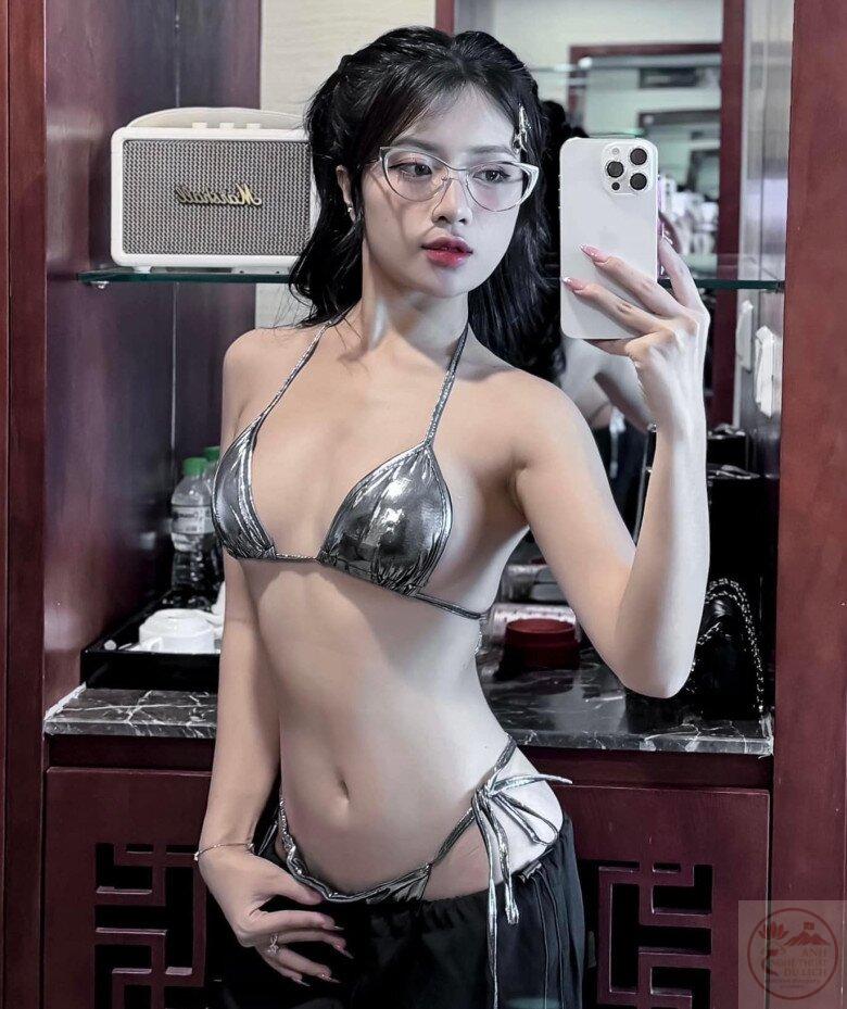 Hot girl phim chiếu mạng Việt mặc hở khoe bụng bầu tròn xoe, đời thường đẹp như tiên tử hút hồn fan nam