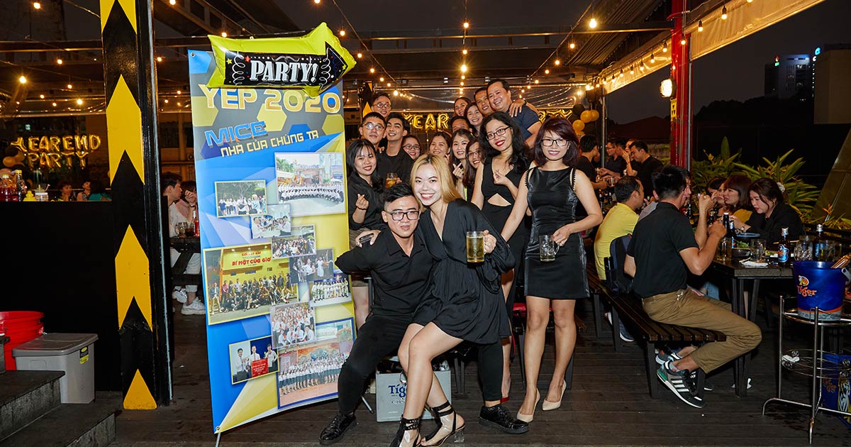 Hình ảnh tiệc year end party tại chi nhánh Warning Zone Lê Duẩn