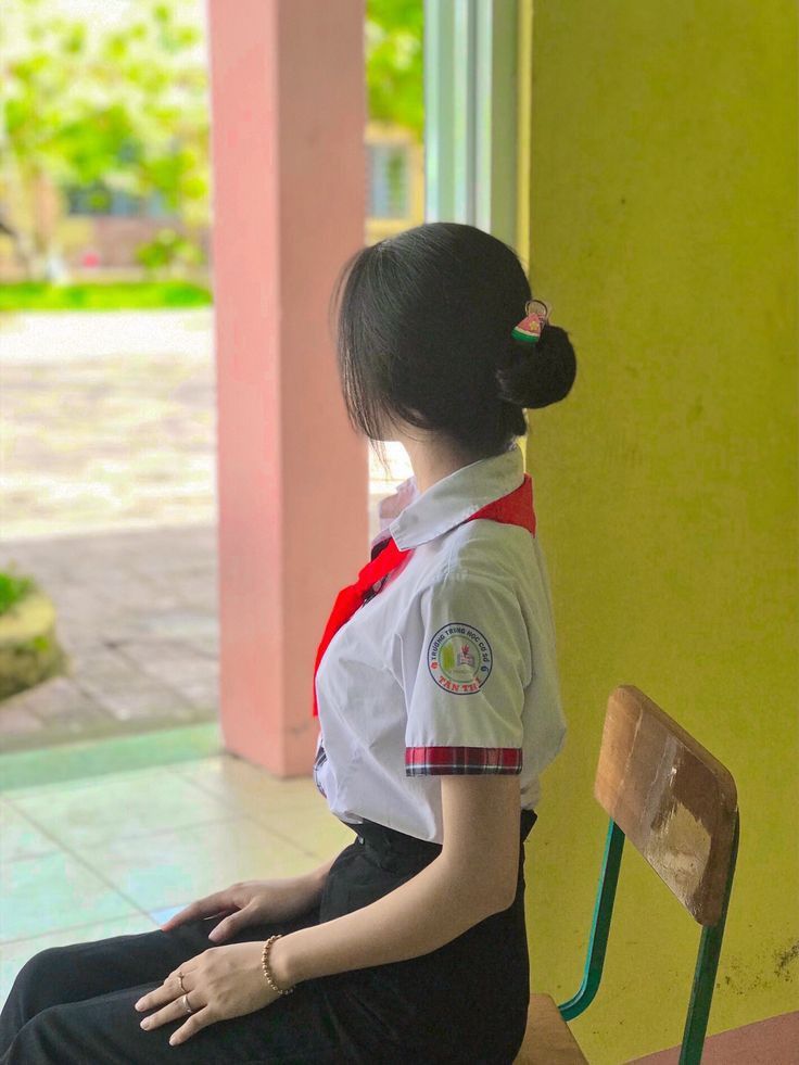 Ảnh gái lớp 6 che mặt