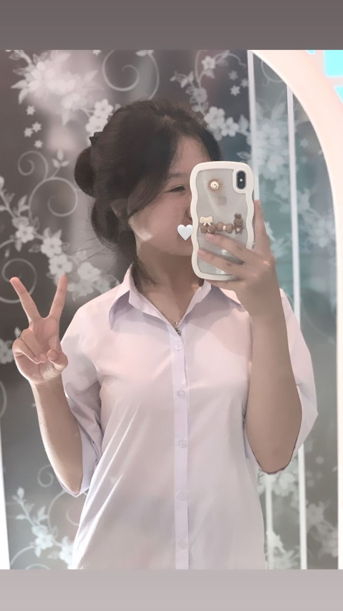 Vẻ đẹp trẻ trung đáng yêu trong ảnh gái xinh cấp 2 thật nổi bật