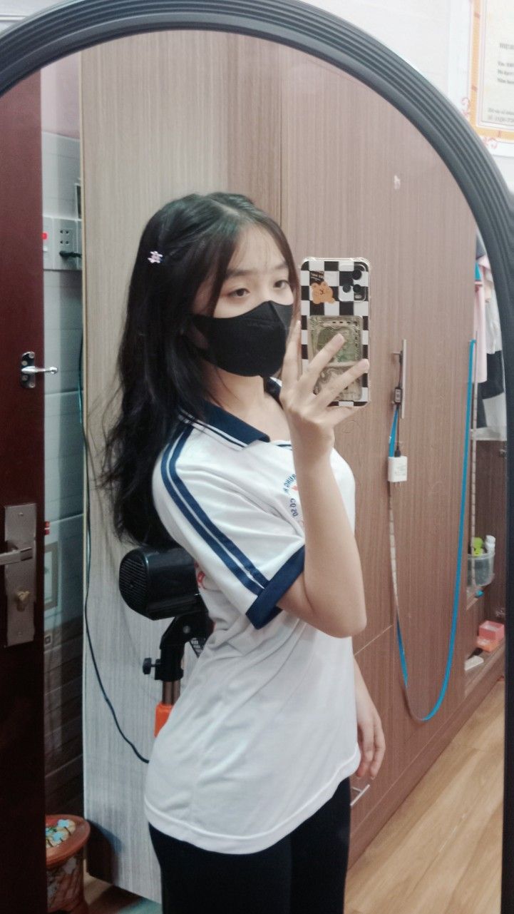 Vẻ đẹp tươi trẻ dễ thương trong ảnh gái xinh cấp 2 khiến ai cũng say mê